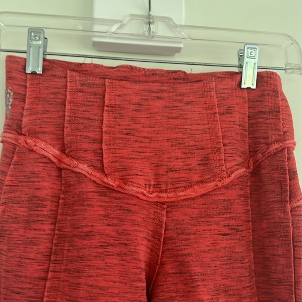 Free People Movement Hybrid High Rise Leggings XS Heathered Burgundy NWOT JB - Picture 8 of 10